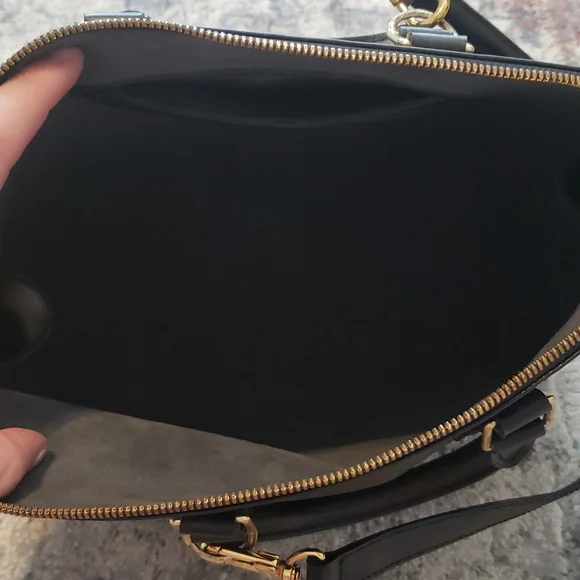 Louis Vuitton epi black alma - Picture 10 of 16